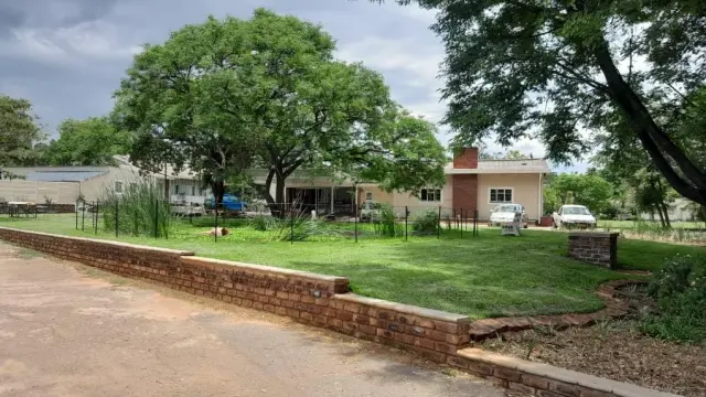 Cottage/Garden Flat for Sale