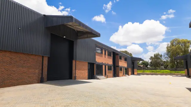 Warehouse/Industrial to Rent in Hatfield