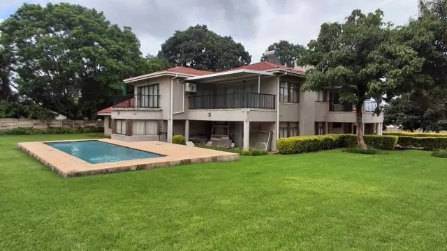 7 Bedroom House to Rent in Mandara