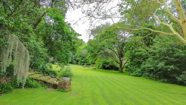 Residential Stand for Sale