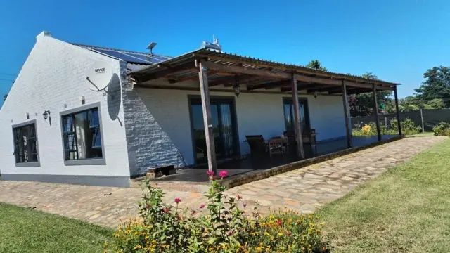 Cottage/Garden Flat for Sale