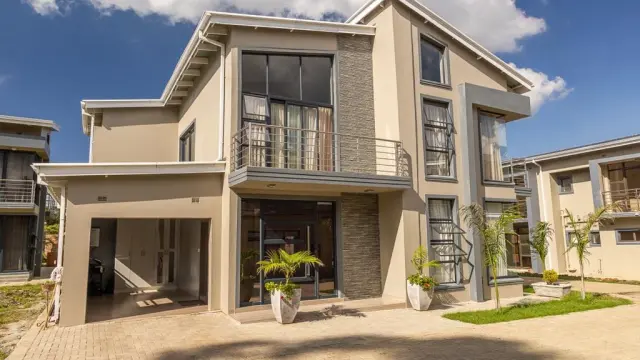 Townhouse/Cluster to Rent in Highlands