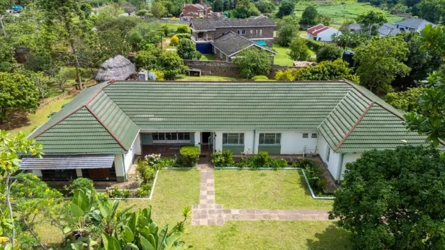 House to Rent in Greystone Park