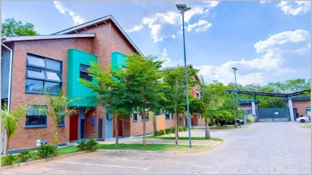 Townhouse/Cluster to Rent in Greendale