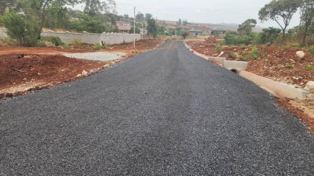 Stand for Sale in Brookeview