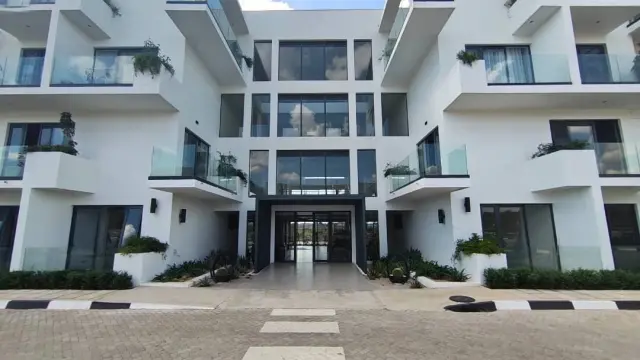 Flat/Apartment to Rent in Borrowdale West