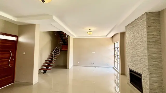 Townhouse/Cluster to Rent in Sentosa