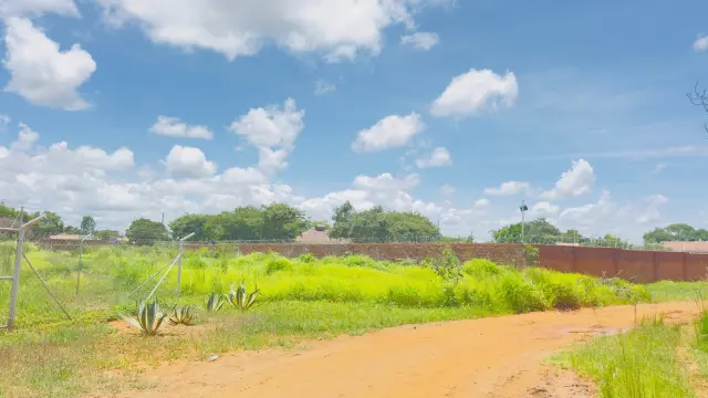 Residential Stand for Sale in Norton