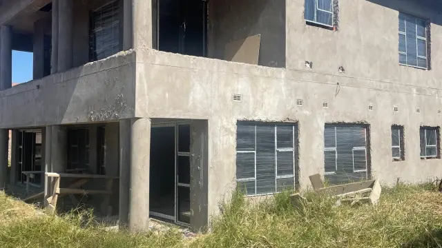 Residential Stand for Sale in Pomona