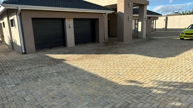 4 Bedroom House to Rent in Pomona