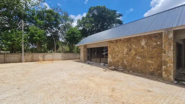 Townhouse/Cluster to Rent in Emerald Hill