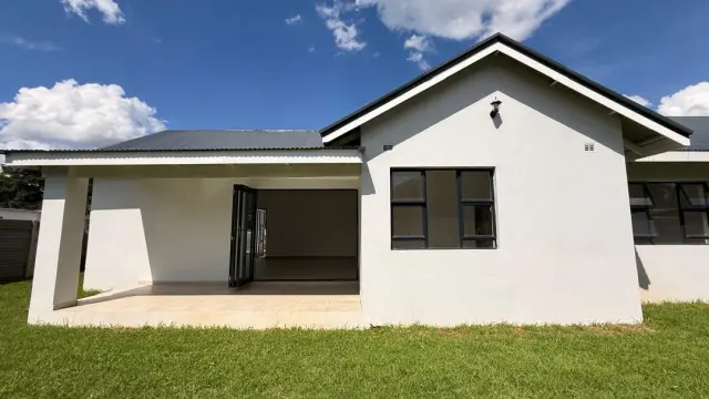 Townhouse/Cluster to Rent in Mount Pleasant