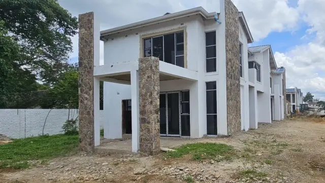 Townhouse/Cluster for Sale