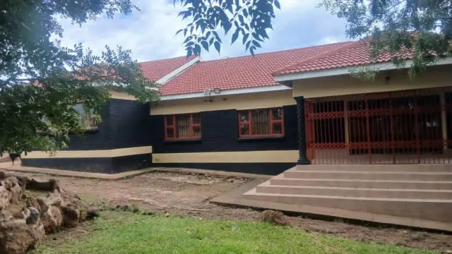 House in Kadoma