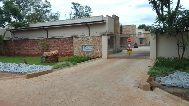 Townhouse/Cluster to Rent in Pomona