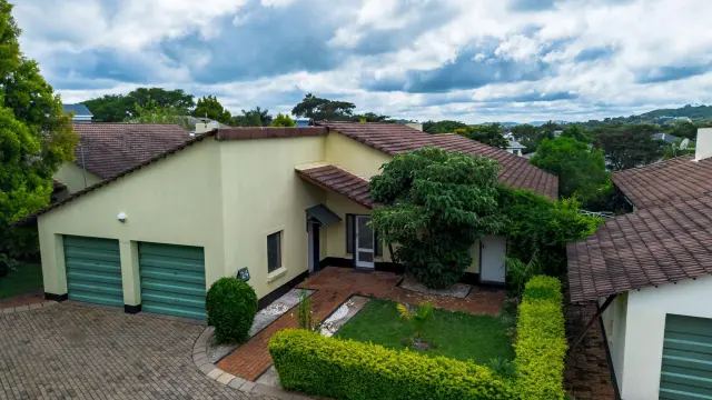 Flat/Apartment to Rent in Borrowdale Brooke