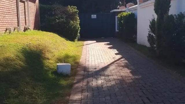 Office to Rent in Borrowdale