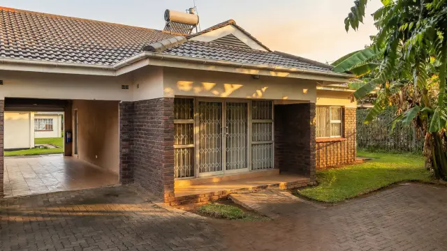 Townhouse/Cluster to Rent in Avondale West