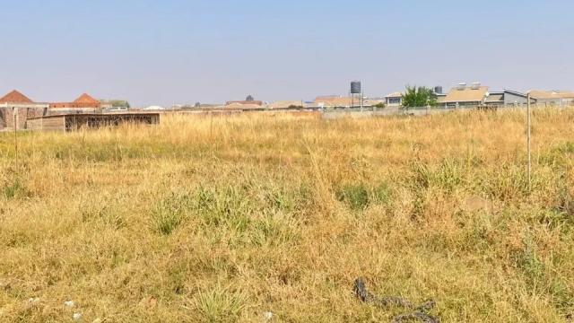 Stand for Sale in Sandton Park