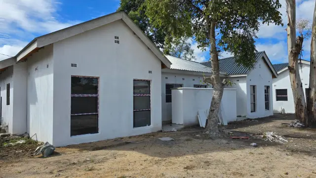 Cottage/Garden Flat for Sale