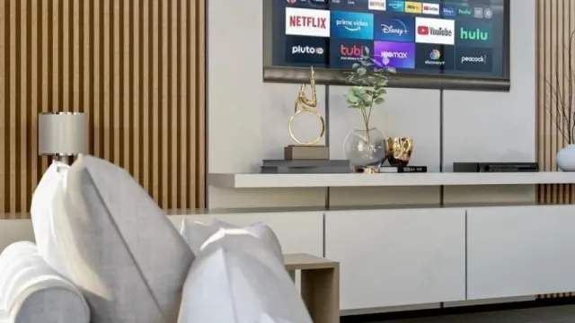 Residential Stand for Sale inLogan Park