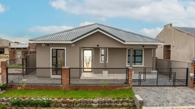 Townhouse/Cluster for Sale