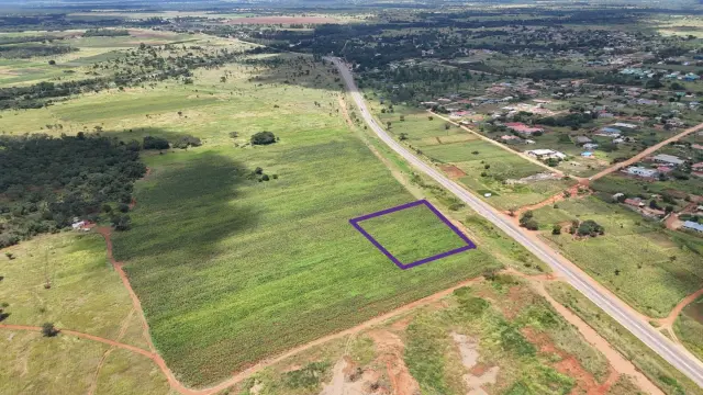 Commercial Stand for Sale in Beatrice