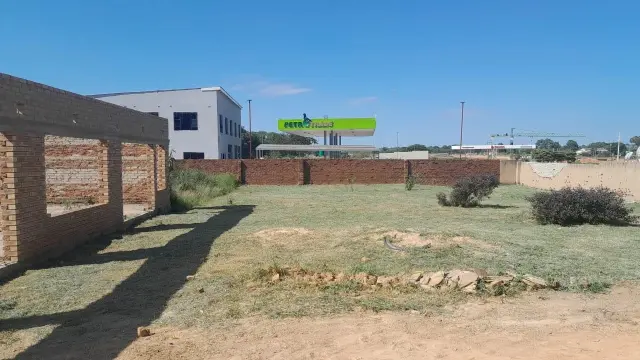 Commercial Stand for Sale in Southlea Park