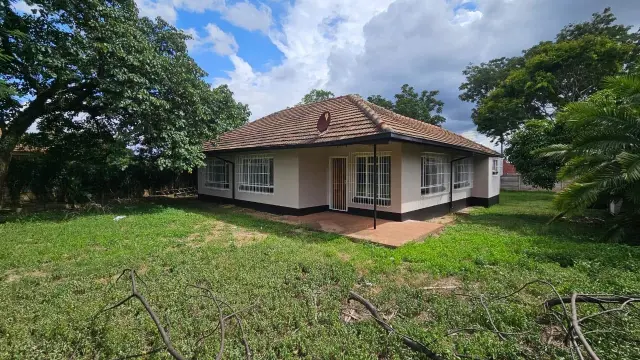 3 Bedroom House to Rent in Haig Park