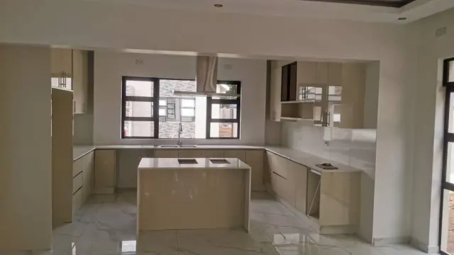 Townhouse/Cluster to Rent in Borrowdale West