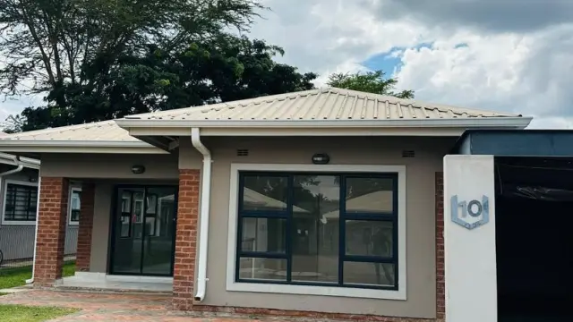 Townhouse/Cluster to Rent in Newlands