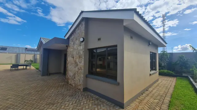 2 Bedroom Cottage/Garden Flat to Rent in Pomona