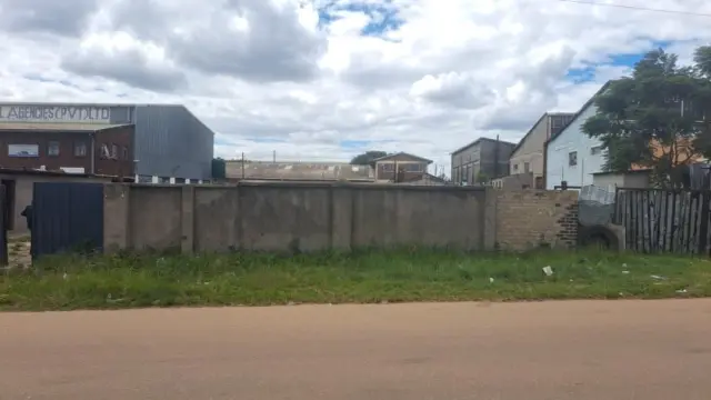 Industrial Stand to Rent