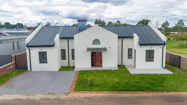 Townhouse/Cluster for Sale