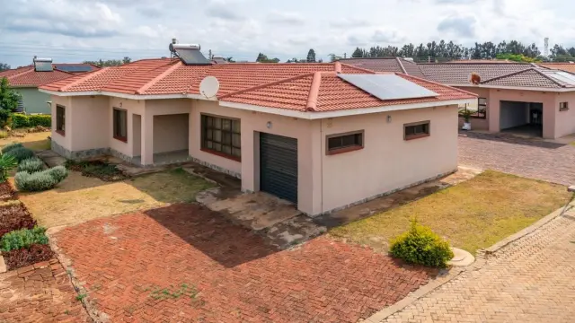 Townhouse/Cluster to Rent in Hogerty Hill