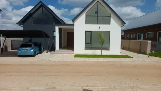 Townhouse/Cluster to Rent in Borrowdale