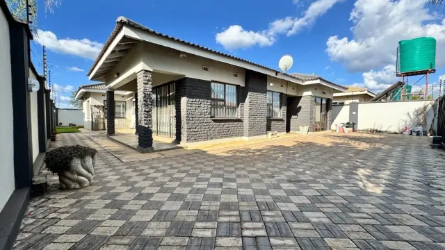 4 Bedroom House to Rent in Madokero Estates