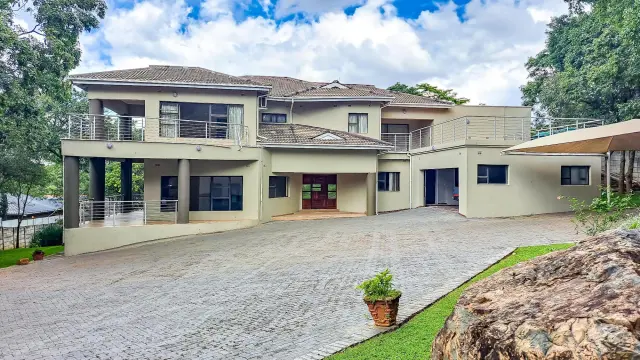 4 Bedroom House to Rent in Helensvale