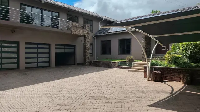 6 Bedroom House to Rent in Glen Lorne