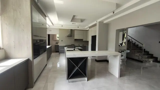 House to Rent in Glen Lorne