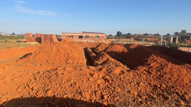 Stand for Sale in Zimre Park