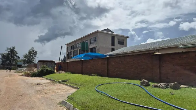 Industrial Stand for Sale inMsasa