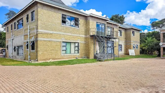 Flat/Apartment to Rent in Borrowdale West