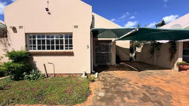 Townhouse/Cluster to Rent in Avondale
