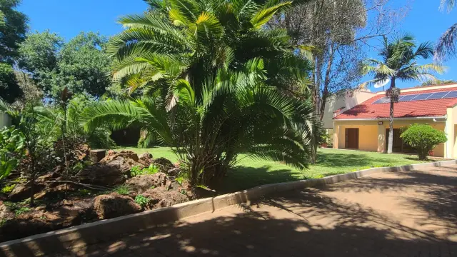 5 Bedroom House to Rent in Borrowdale West