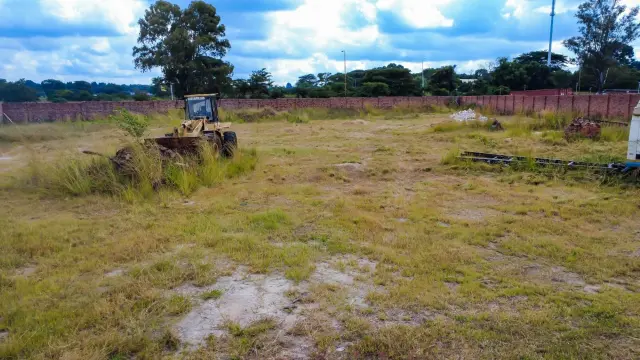 Commercial Stand for Sale inMsasa