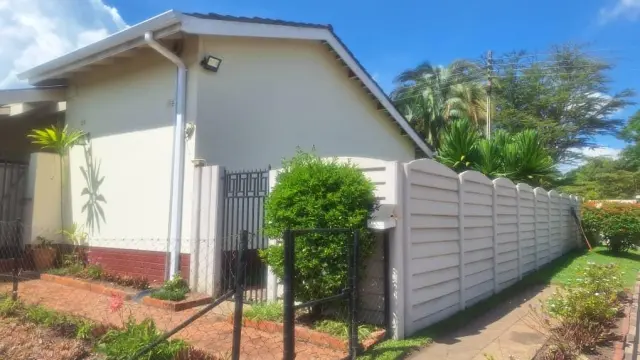 3 Bedroom Cottage/Garden Flat to Rent in Athlone