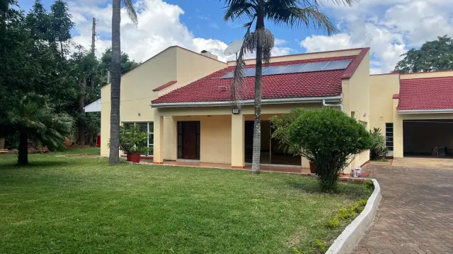4 Bedroom House to Rent in Borrowdale West