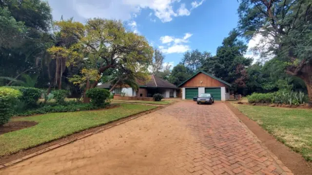 4 Bedroom House to Rent in Chisipite