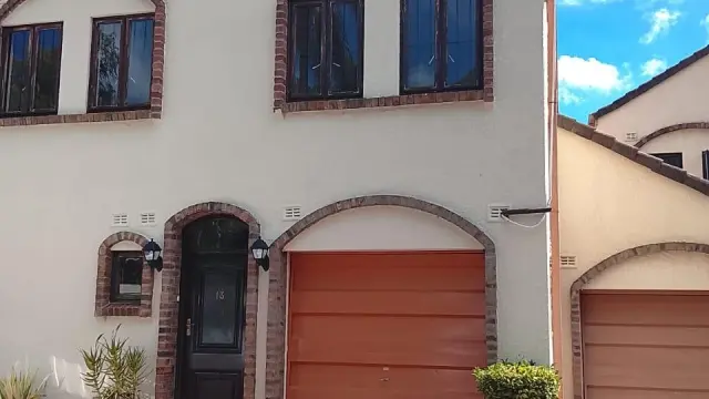 Townhouse/Cluster to Rent in Newlands